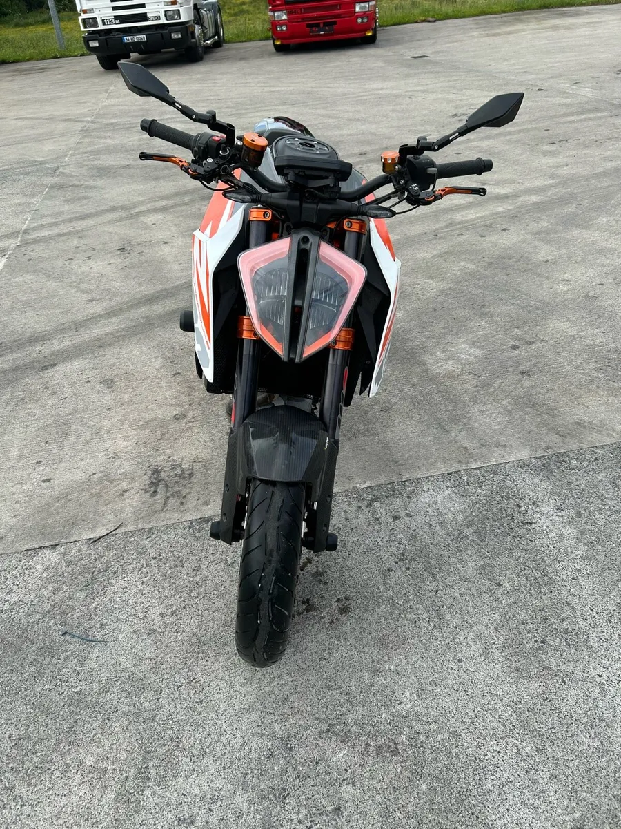 KTM 1290 SUPERDUKE R only 5500kms - Image 3