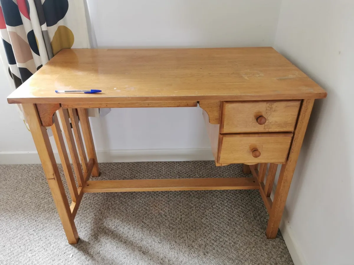 Desk - Image 3