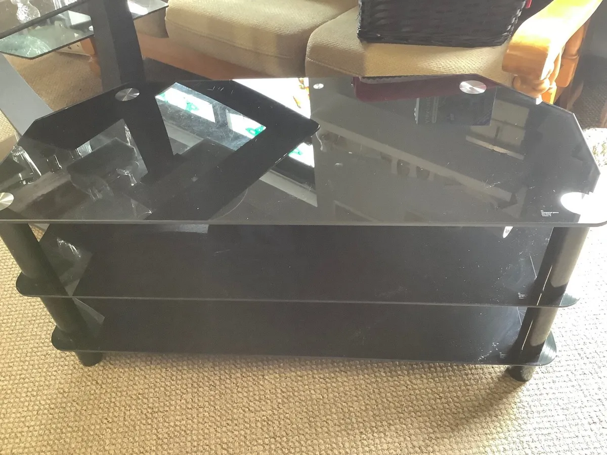 Job lot of furniture  mirrors and  books - Image 3