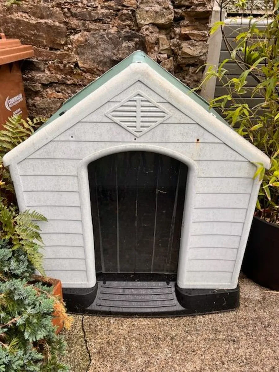 Dog House Kennel - Plastic - Extra Large - Image 1