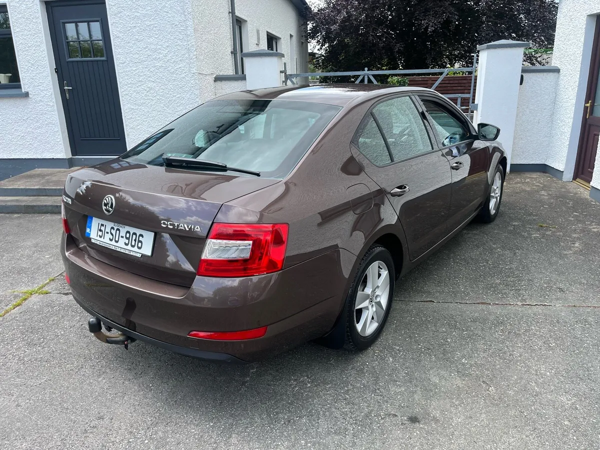 151 OCTAVIA 1.6 DIESEL (1 OWNER) €180 TAX - Image 2