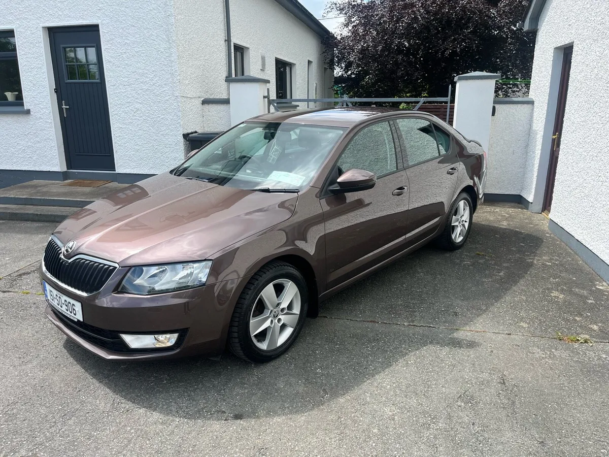 151 OCTAVIA 1.6 DIESEL (1 OWNER) €180 TAX - Image 3