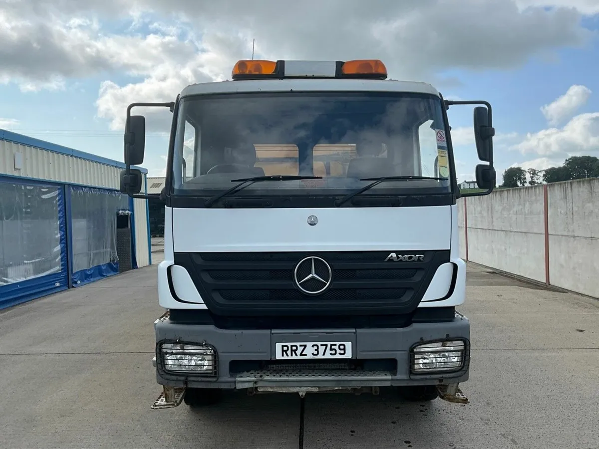 MERCEDES ATEGO 2633 6x4 26 TON HOTBOX LORRY - Image 4