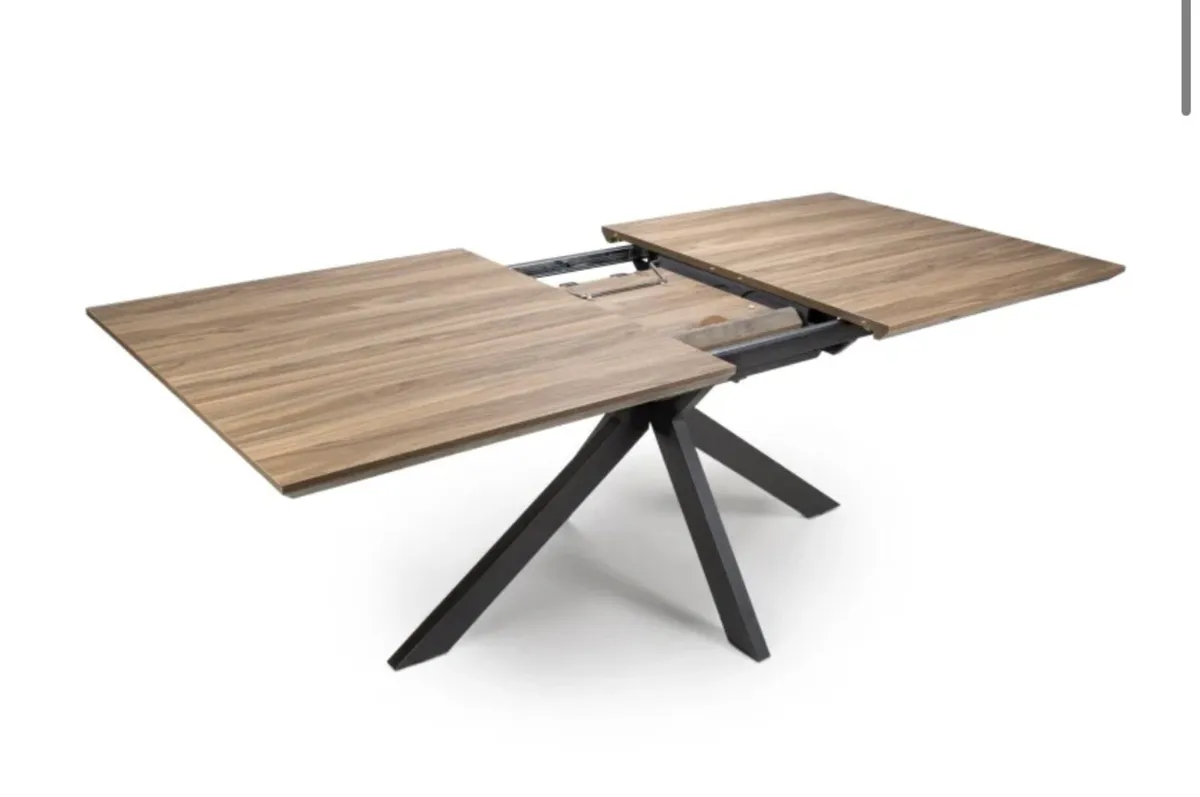 Extendable Manhattan Kitchen Table Used - Image 2
