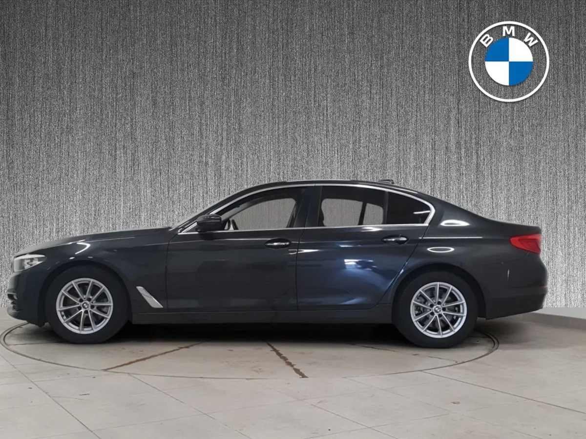 BMW 5 Series 520d SE Saloon - Image 4