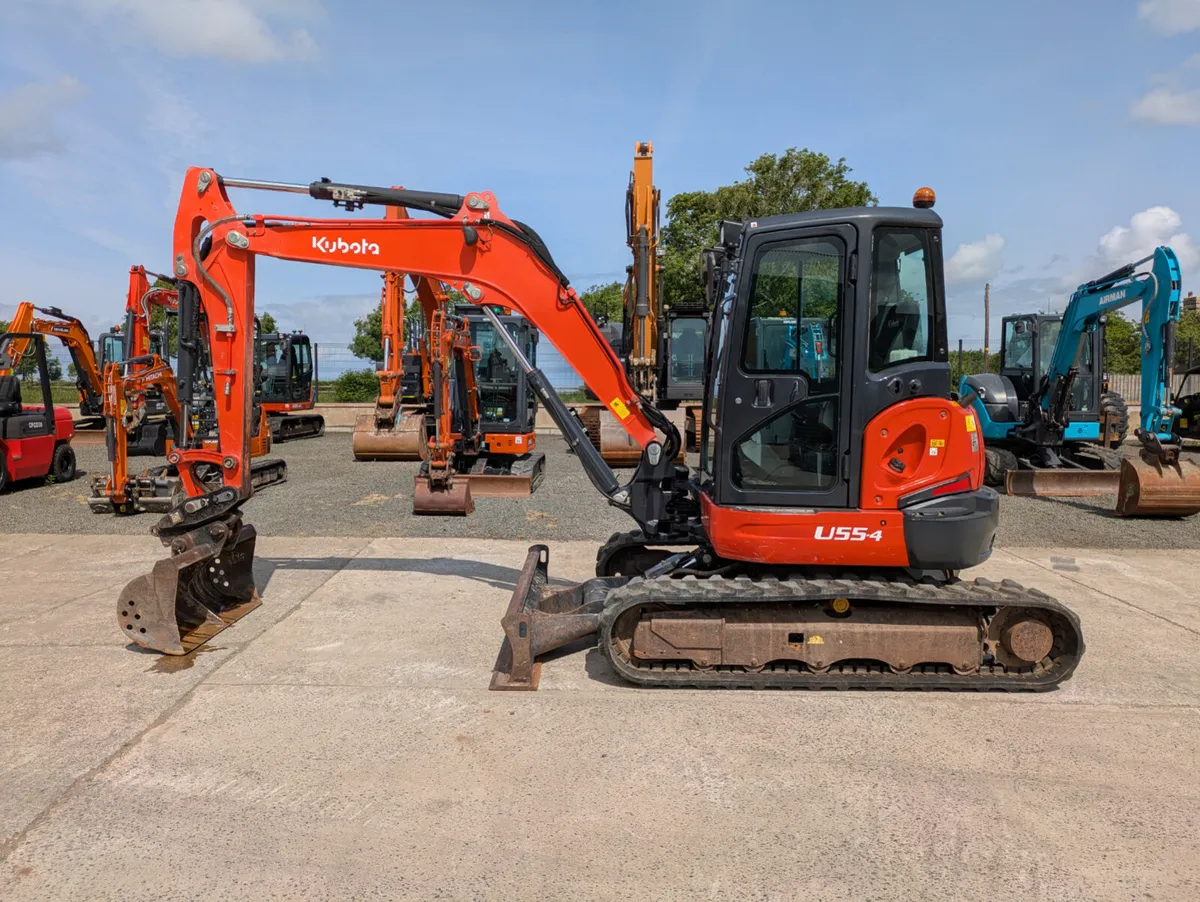 2017 KUBOTA U55-4 - Image 2
