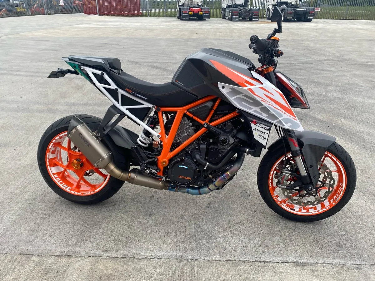 KTM 1290 SUPERDUKE R only 5500kms - Image 1