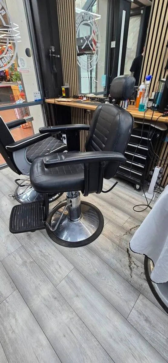 Barber Chair for Sale - Image 2
