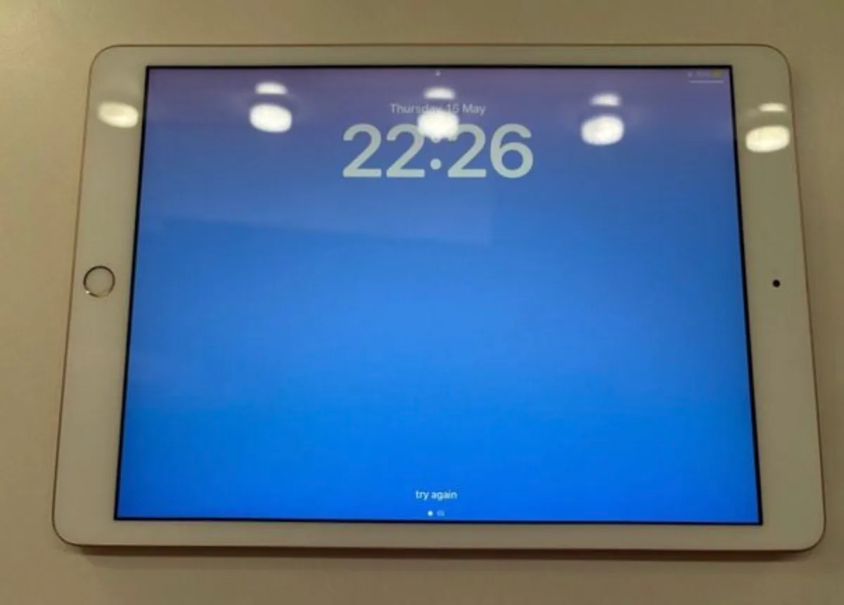 iPad 7th Gen - Image 1