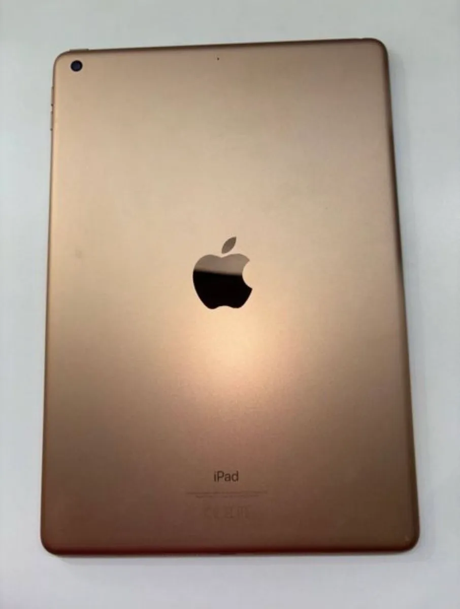 iPad 7th Gen - Image 3