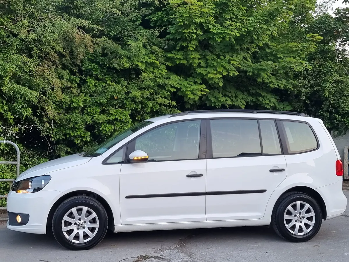 2012 VOLKSWAGEN TOURAN AUTO DIESEL €8990 FRESH NCT - Image 4