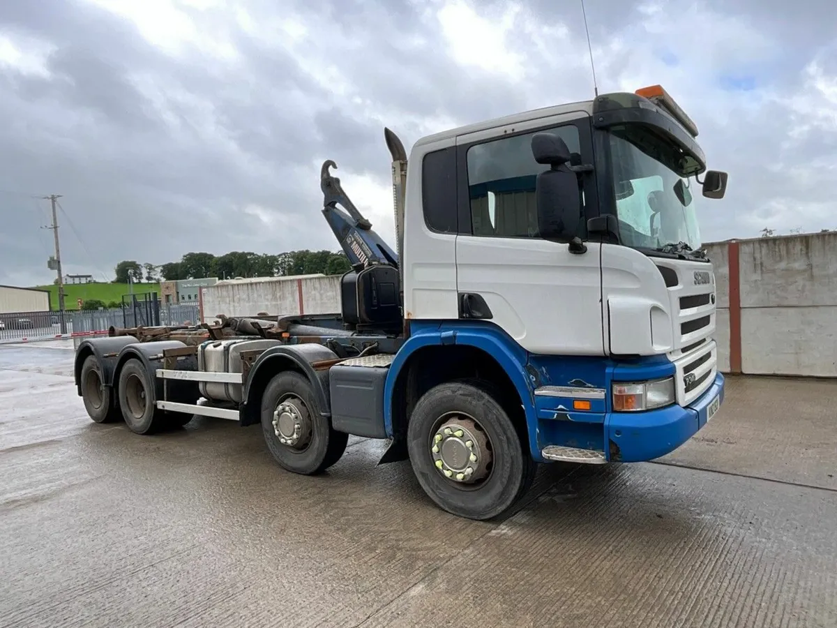 SCANIA P340 8x4 32 TON HOOK LOADER - Image 1