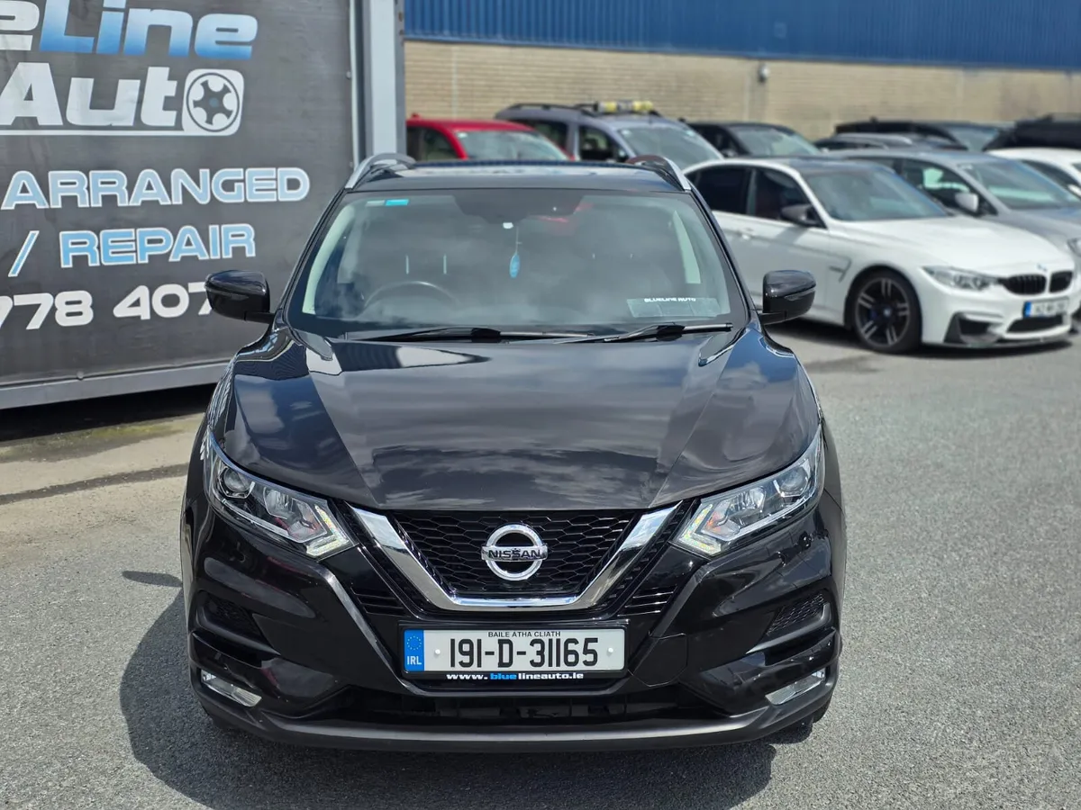 Nissan Qashqai Premium 1.3 Petrol Manual High Spec - Image 2