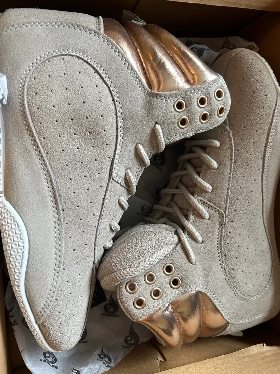 Shoes - Image 3