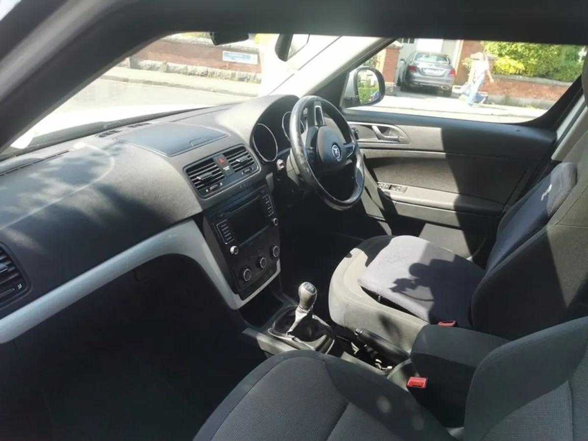 2015 Skoda Yeti - Image 3