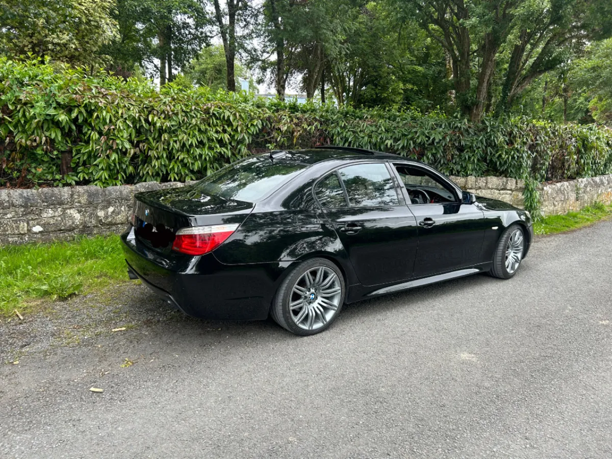 BMW 520D - Image 2
