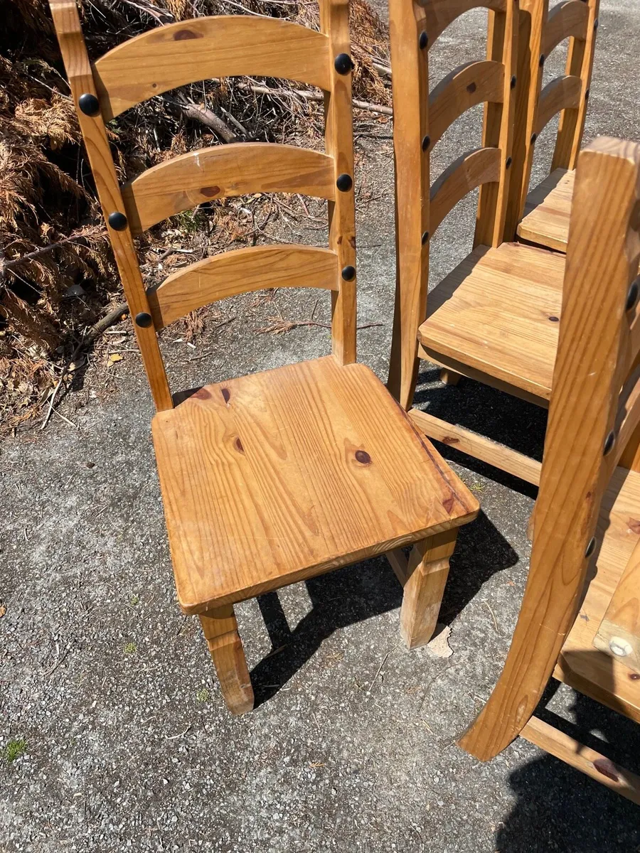 Mexican pine table + 6 chairs set €150 - Image 2