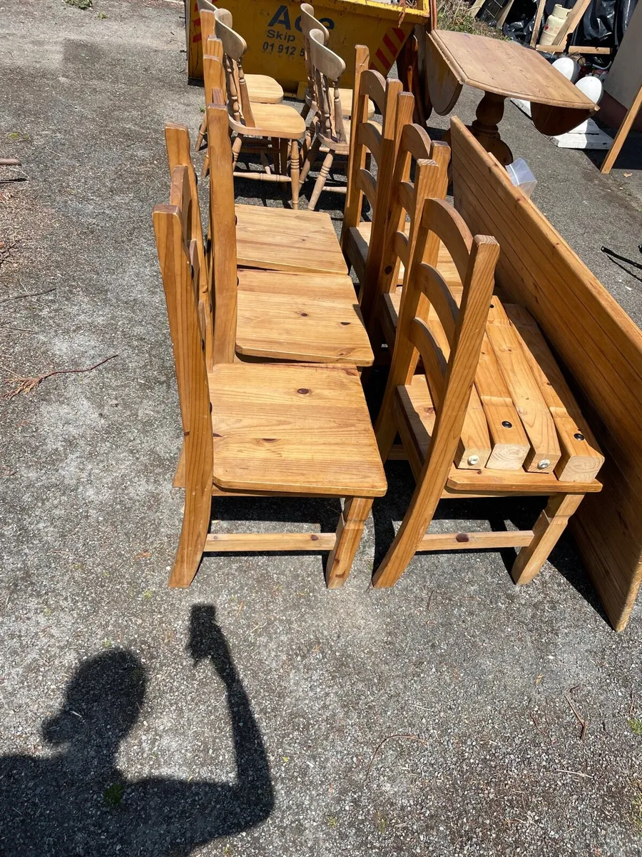 Mexican pine table + 6 chairs set €150 - Image 3
