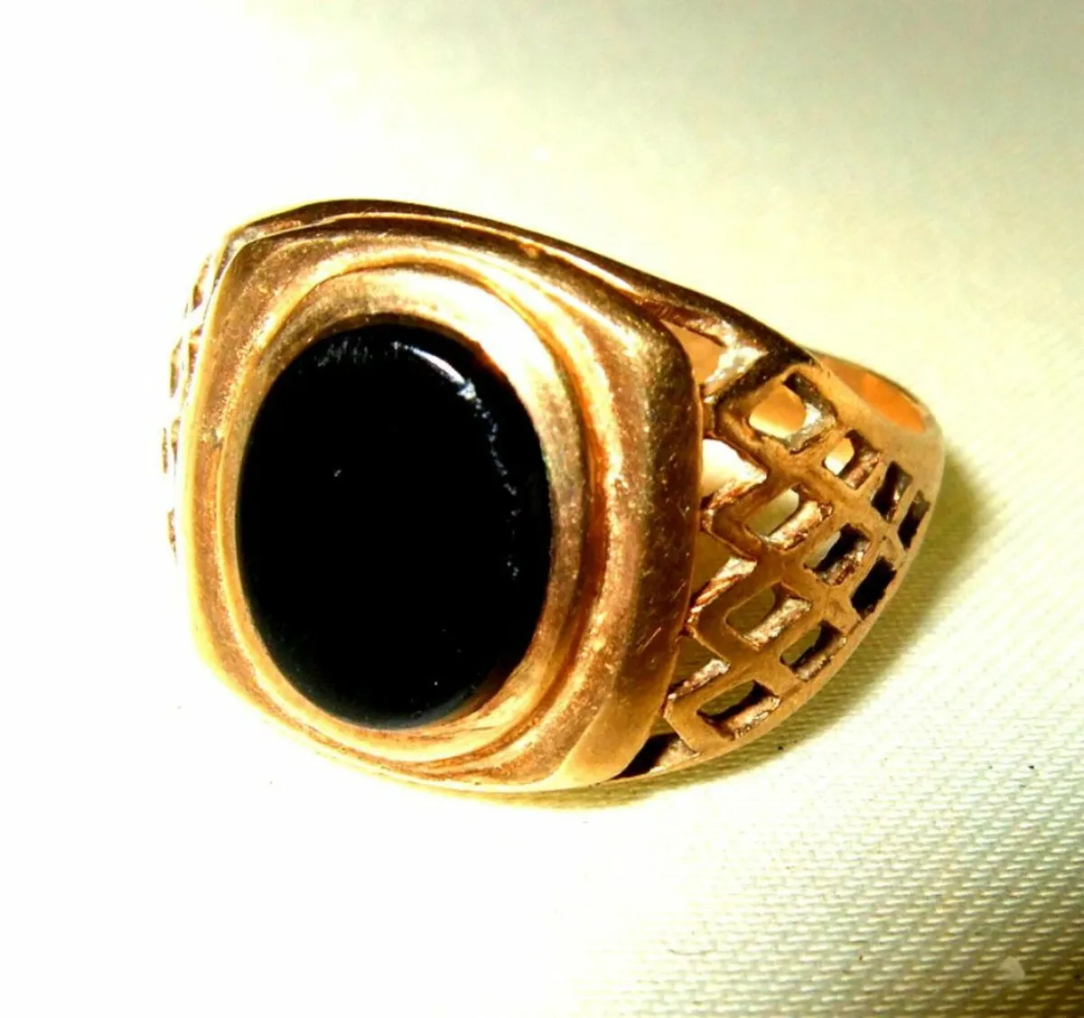 Vintage Gentlemans Hallmarked Signet Ring - Image 4