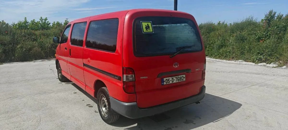Toyota hiace - Image 4