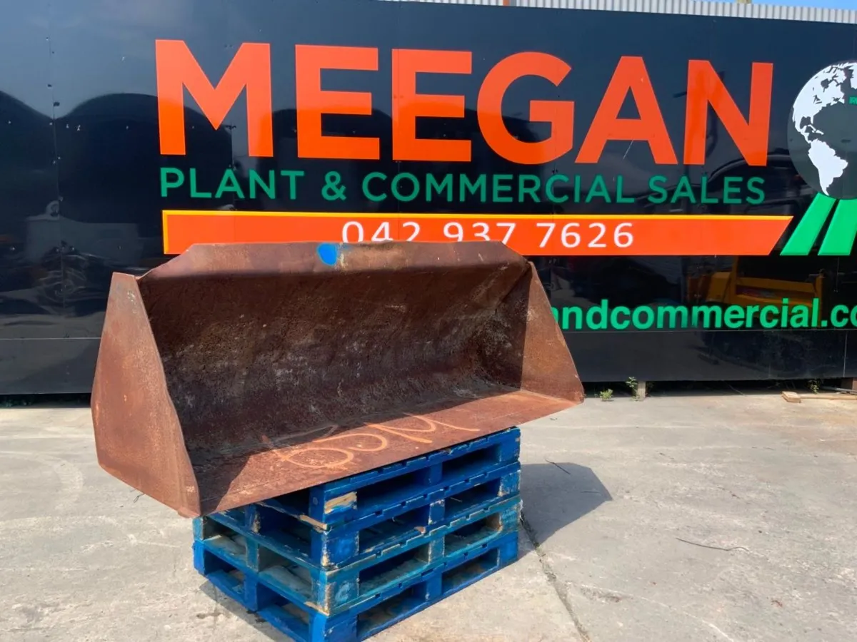 91" MANITOU TELEPORTER LOADER BUCKET.....63m. - Image 1