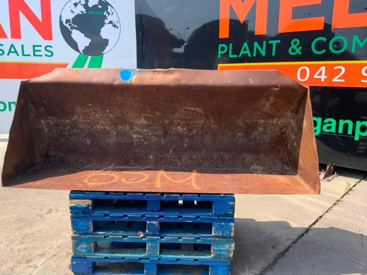 91" MANITOU TELEPORTER LOADER BUCKET.....63m. - Image 3