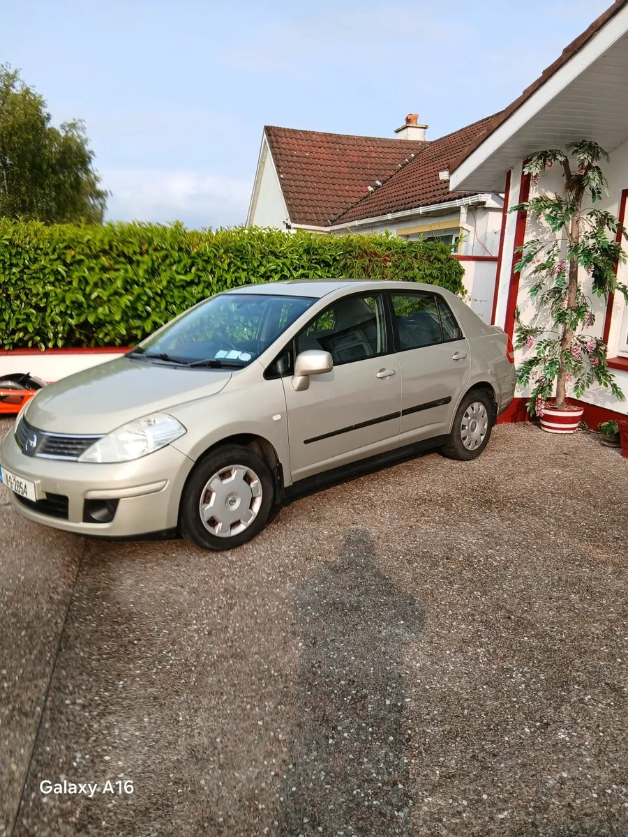 Nissan Tiida 2011 - Image 2