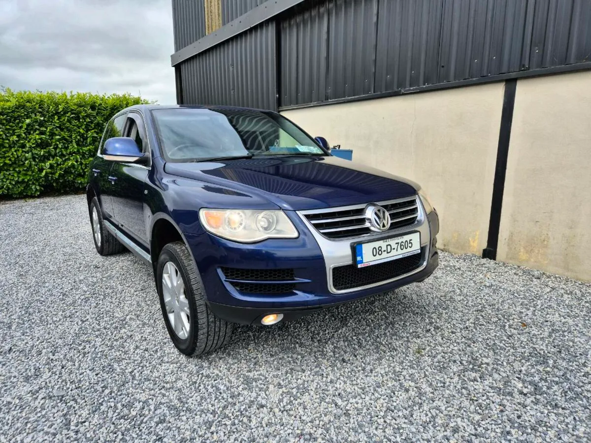 Volkswagen Touareg - Image 1