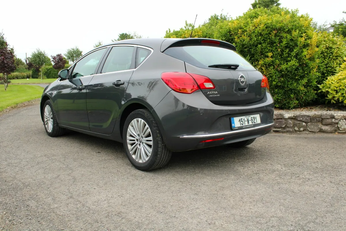 Opel Astra 2015 Excite 1.4 Petrol (NCT MAY '26) - Image 4
