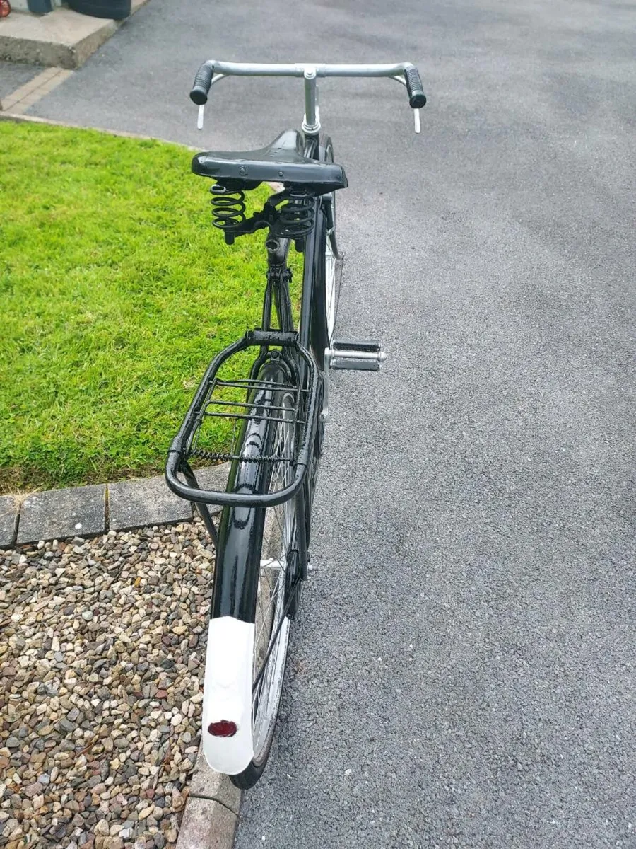 Vintage high nelly bike - Image 2