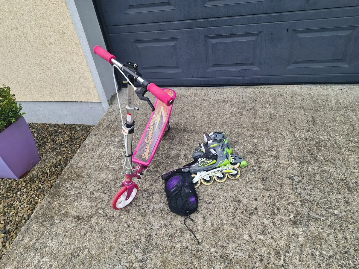 Scooter and roller blades - Image 4