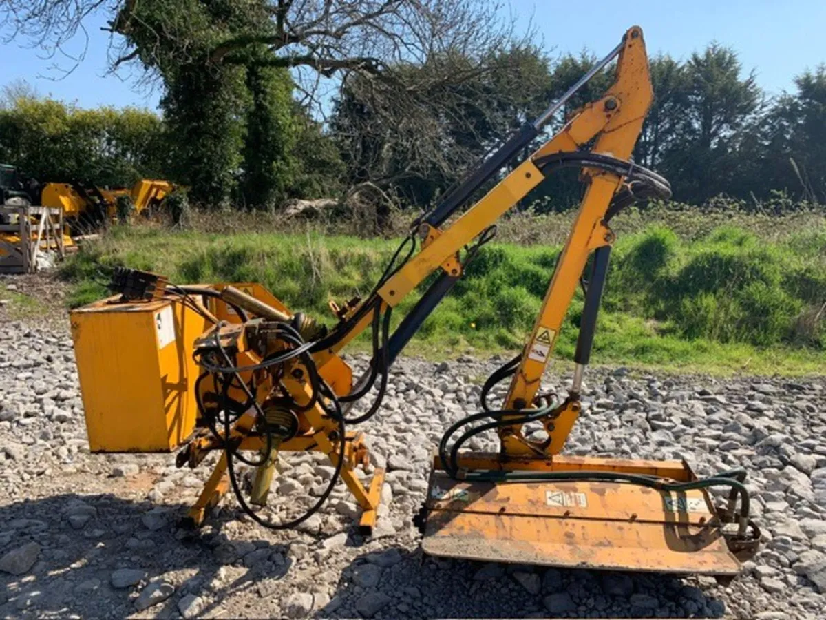 BOMFORD B407 FLAIL HEDGER - Image 4