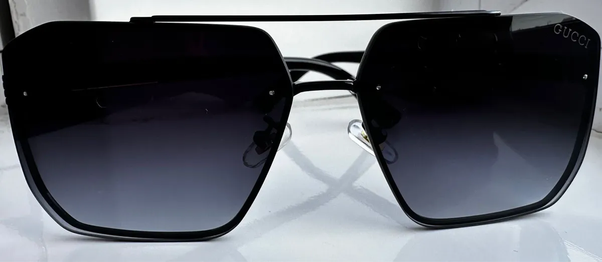 Men’s Gucci Sunglasses - Image 2