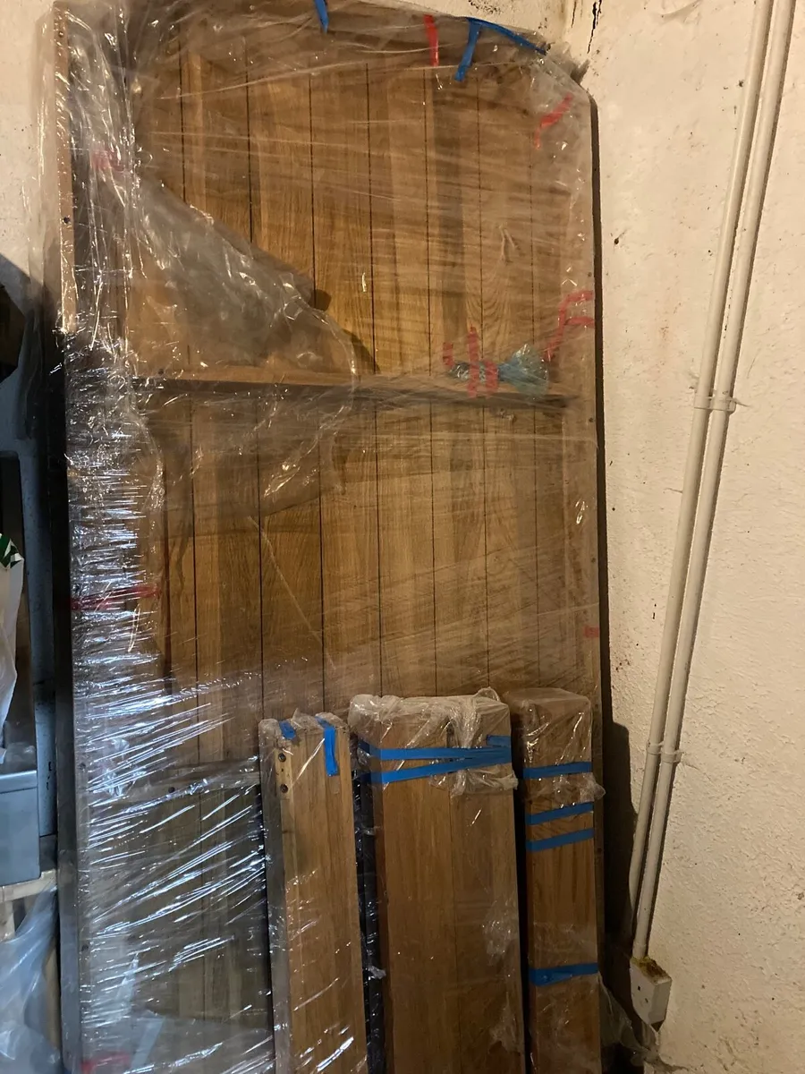 Household goods - Image 1