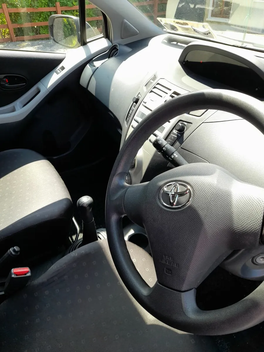Toyota Yaris 2006 - Image 1