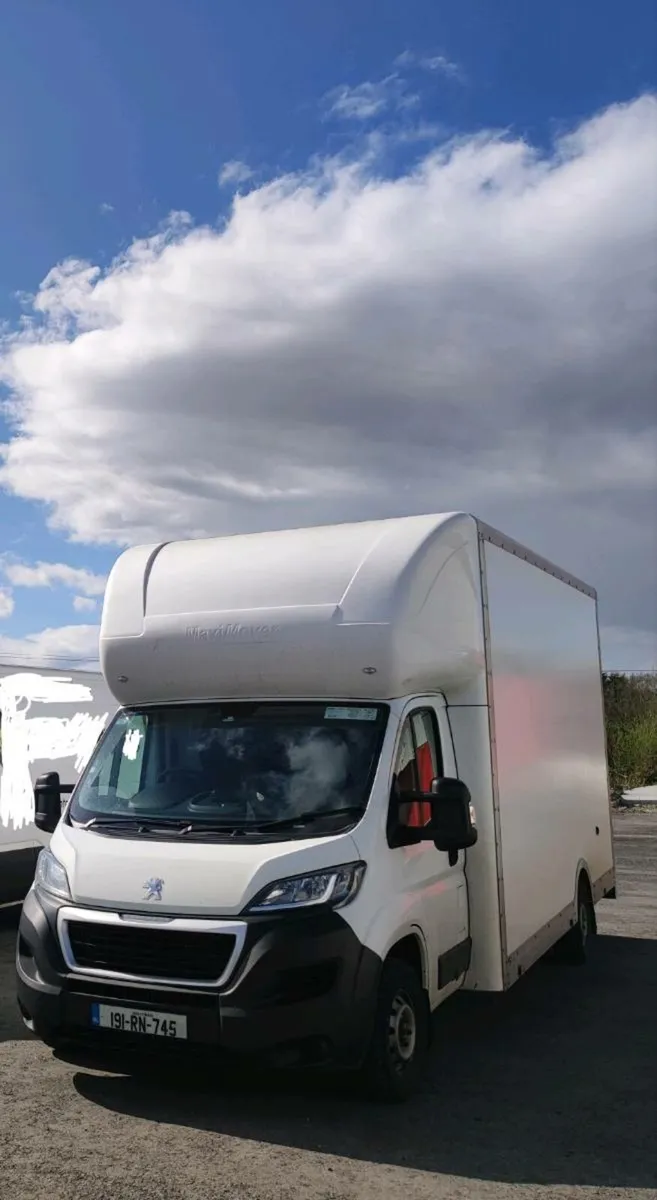 Peugeot maximover camper conversion