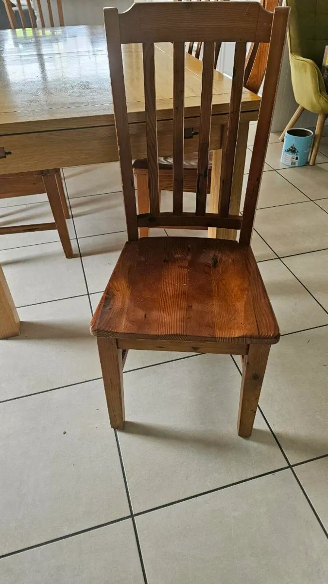 Extendable Table & 6 x Chairs - Image 4