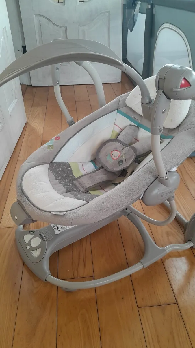 Baby swing chair - Image 1
