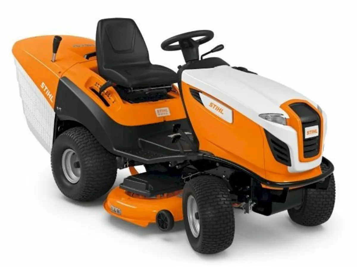 STIHL RT 6112 ZL Ride on Mower - Image 1