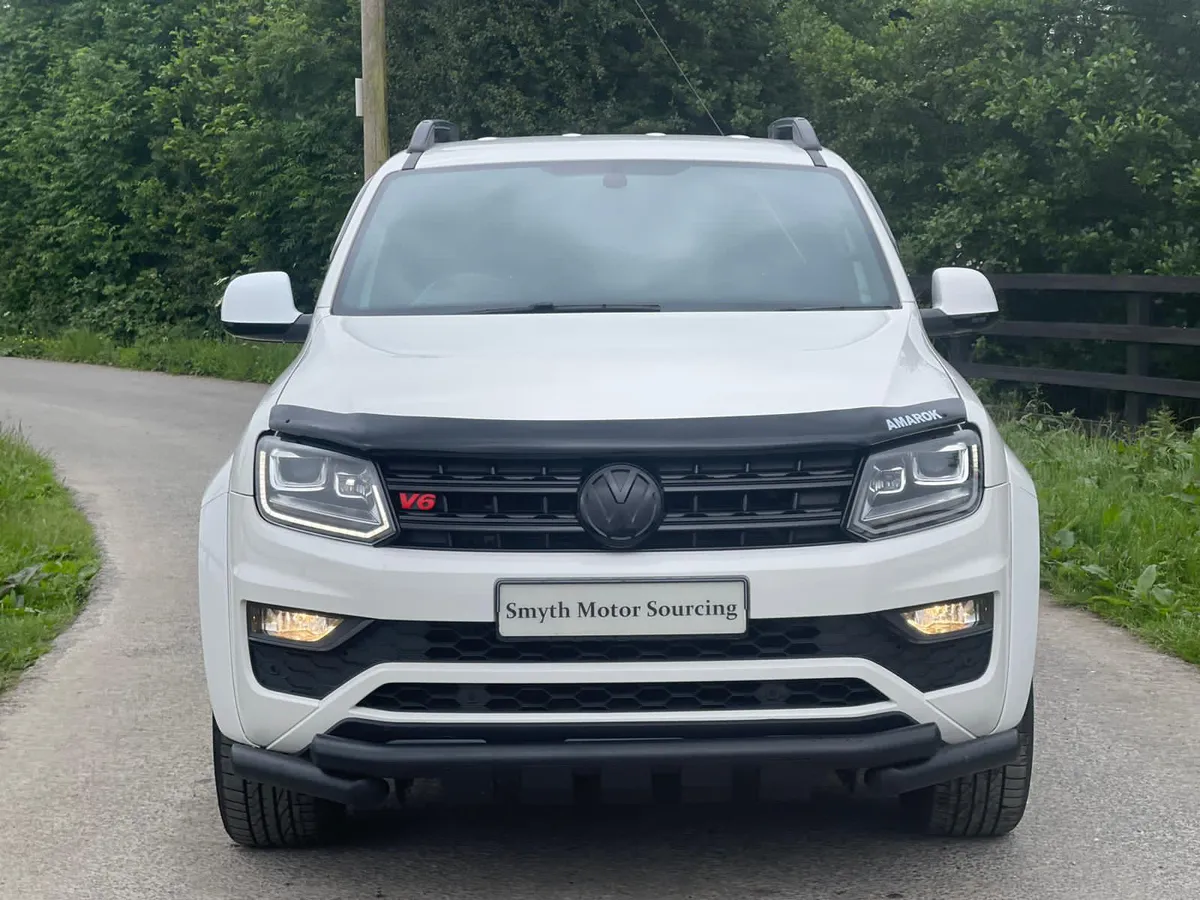 201 Vw Amarok AVENTURA Black Ed Mint***** - Image 4