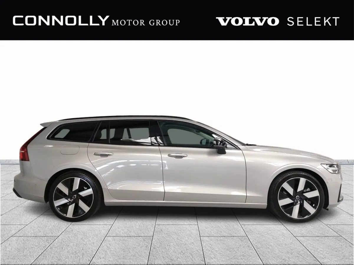 Volvo V60 Phev T6 Plus Dark - Image 3