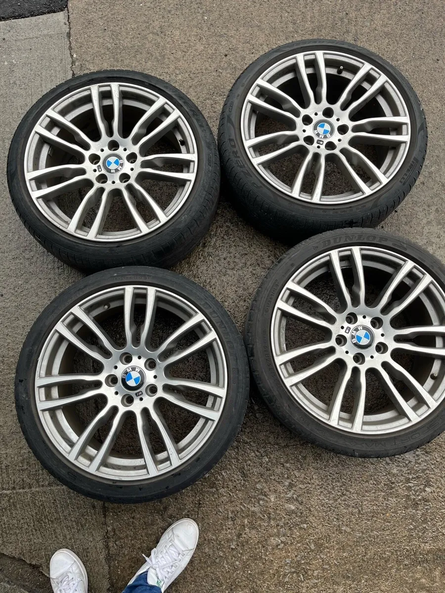 Genuine BMW 19” F30 Alloys and Tyres - Image 1