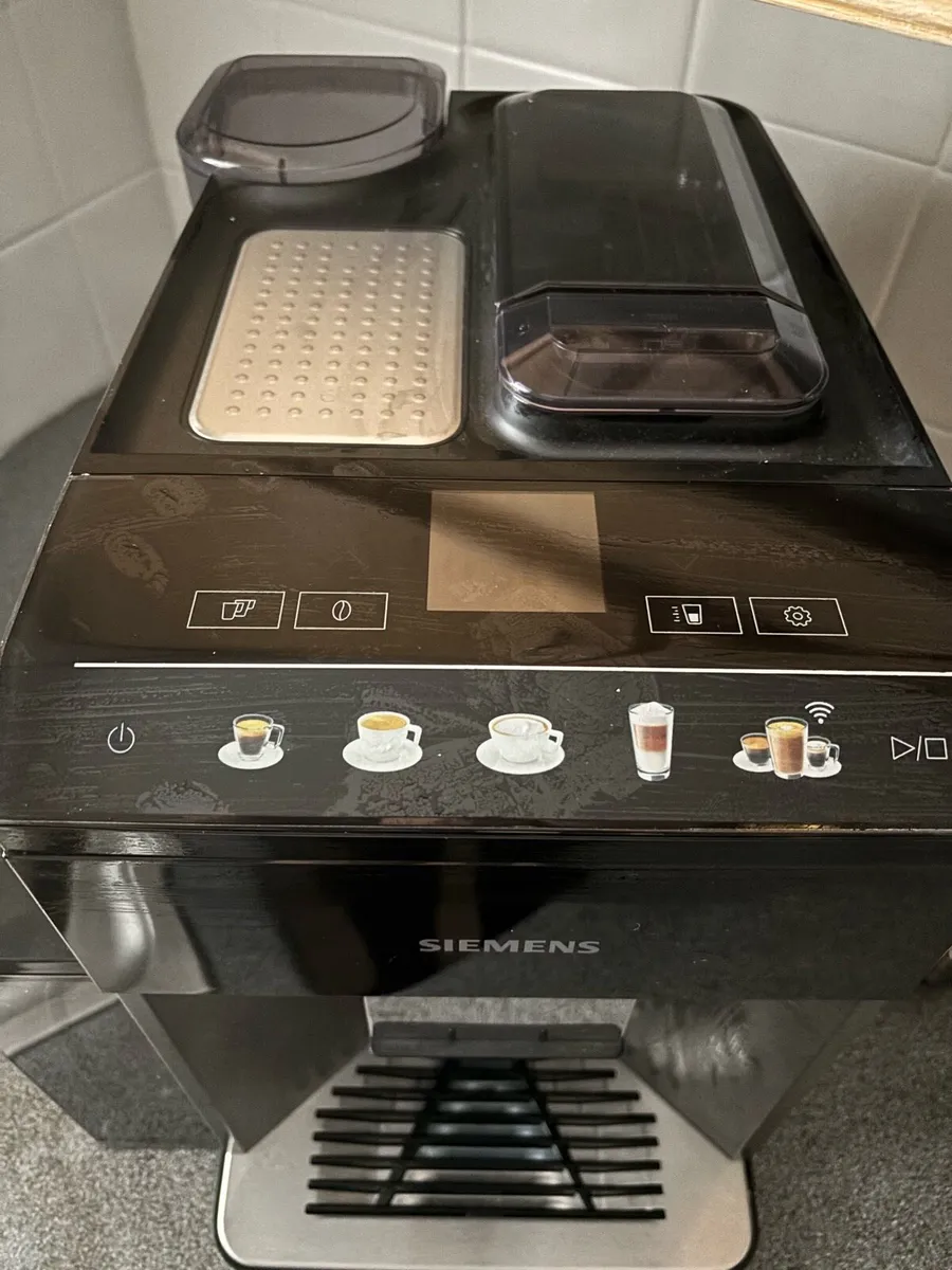 Siemens Coffee Machine EQ500 - Image 4