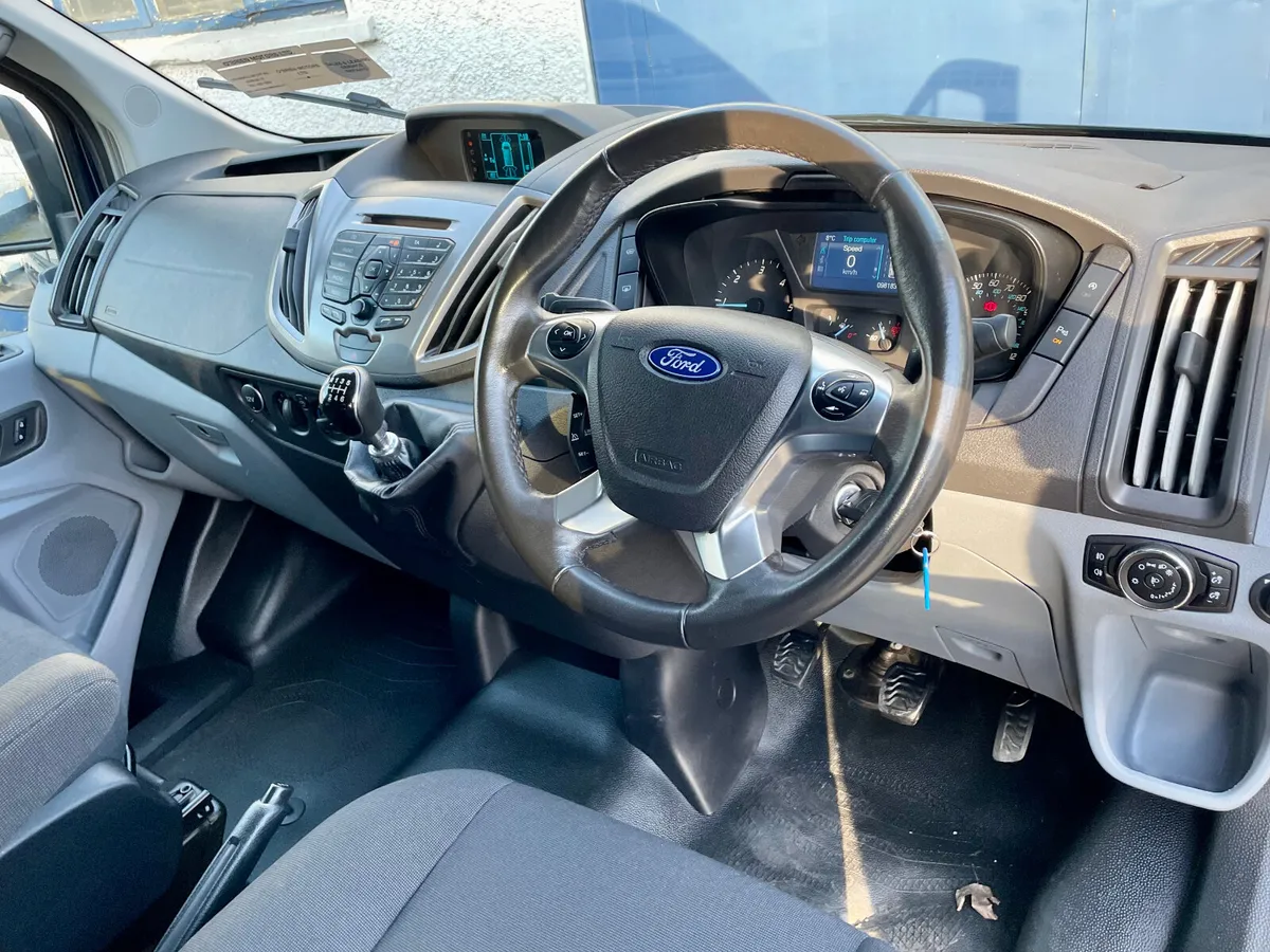 Ford Transit 460 Trend 2.2 TDCI 17 Seat Bus,2018 - Image 3