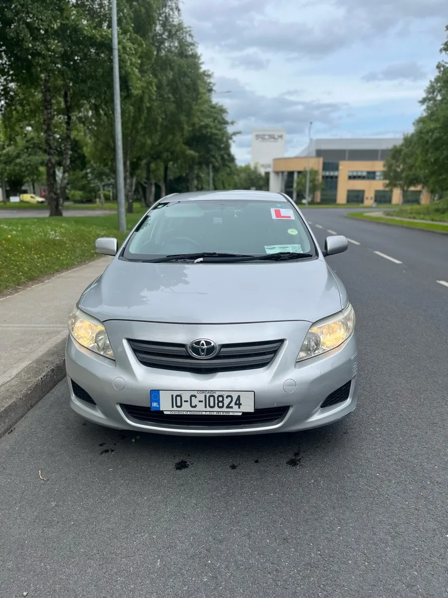 Toyota Corolla low mileage - Image 2