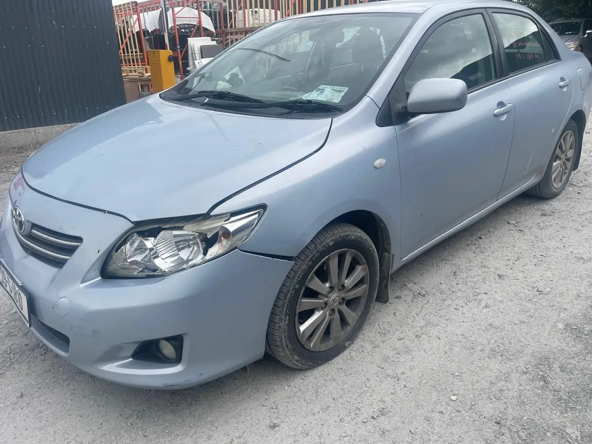 2009 Toyota Corolla 1.4 vvti Saloon - Image 1