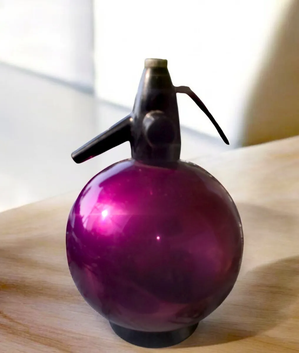 Retro soda syphon