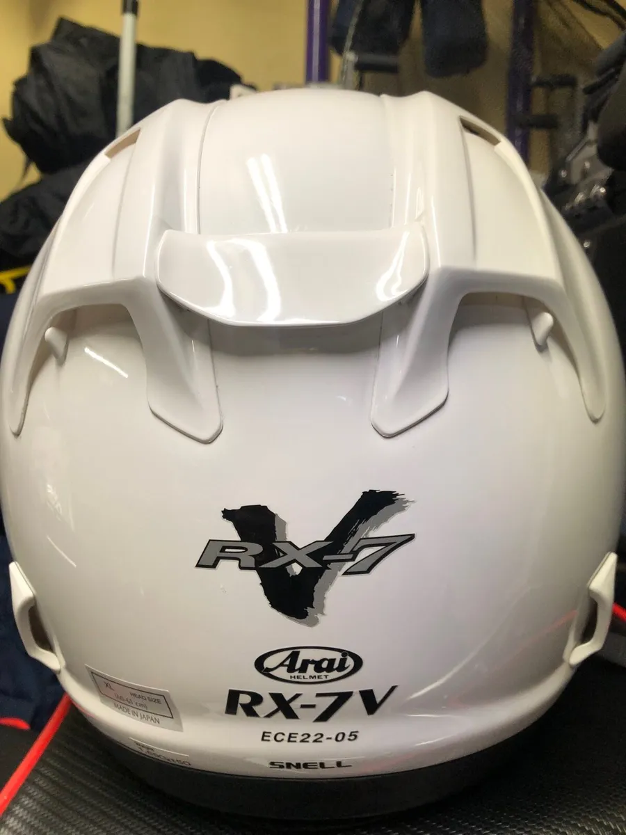 Arai RX7V helmet white - Image 2
