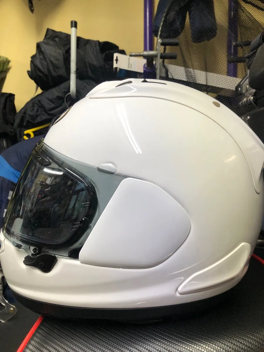 Arai RX7V helmet white - Image 3