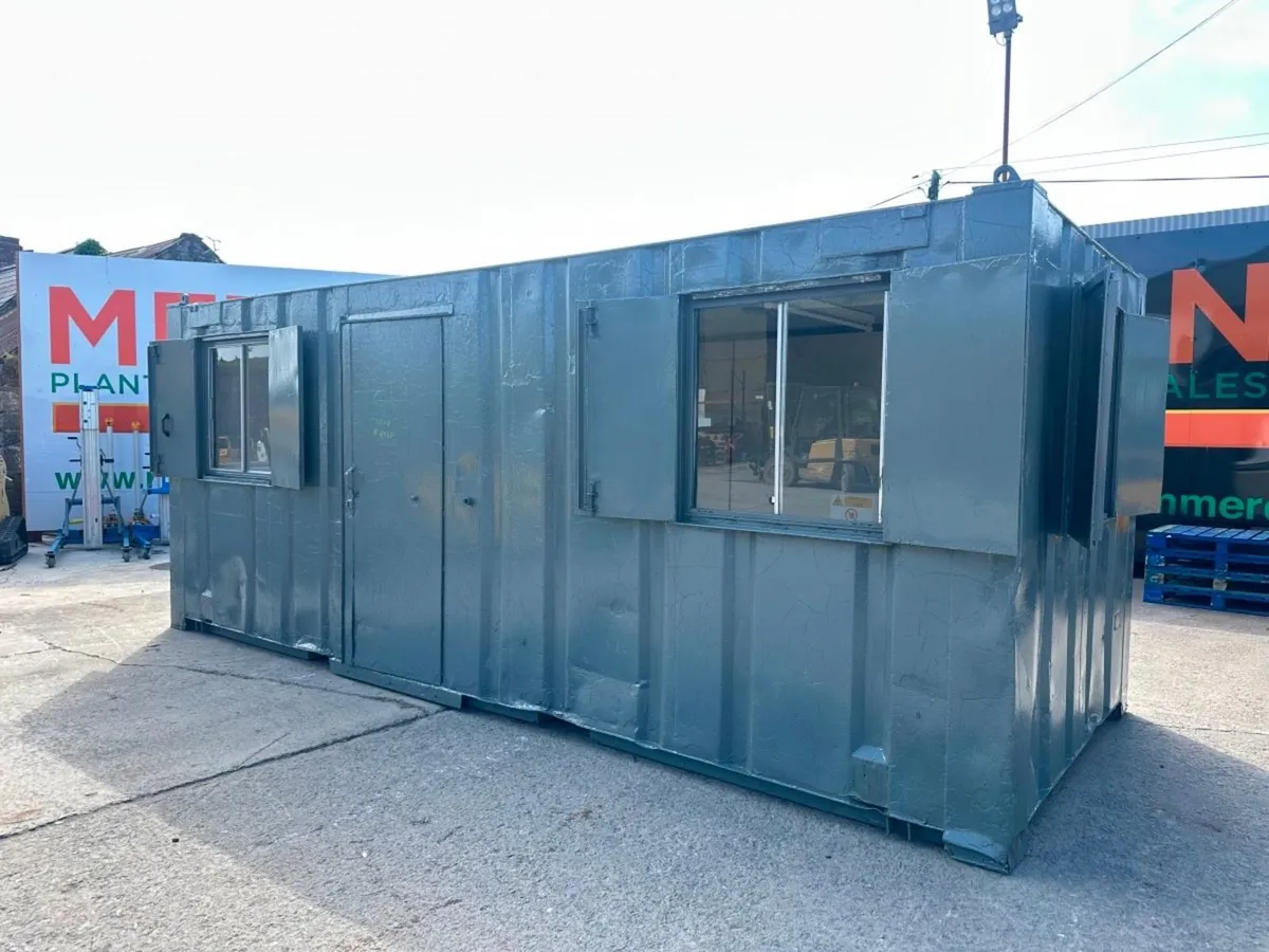 20 x 8 SITE OFFICE ANTI VANDAL .....653P. - Image 1